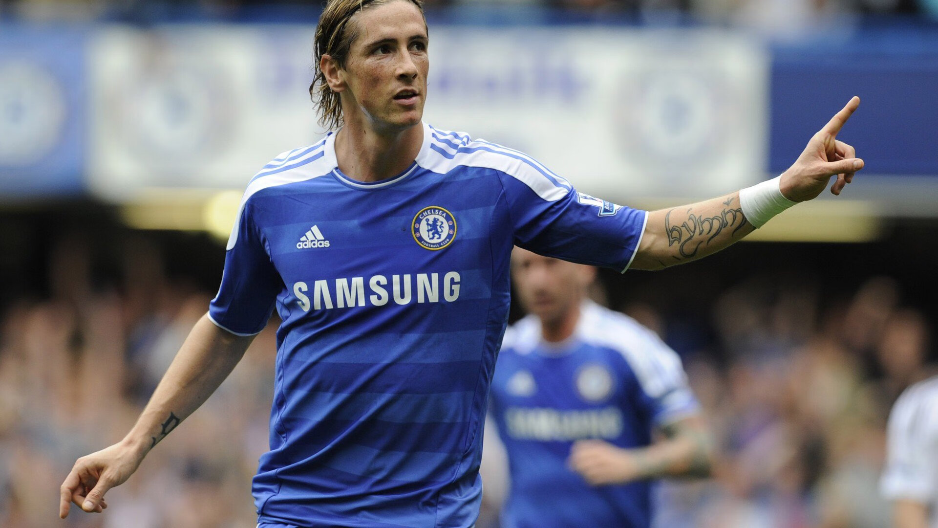 奥预赛中国足球迎战 球迷热议不减,2020足球奥预赛